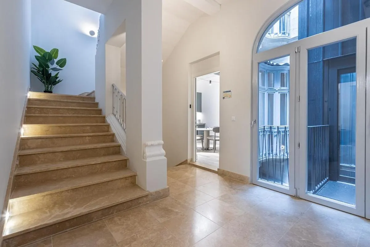 Old Theatre Suites - Maddalena Valletta Apartment